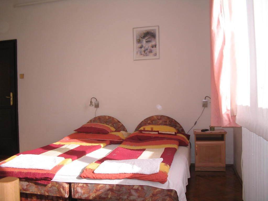 Burg Eger Hotell Exteriör bild